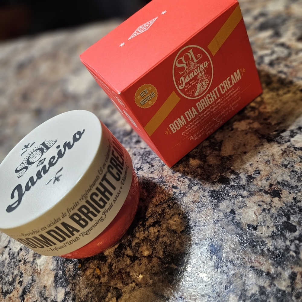 NIB Sol de Janerio Bom Dia Bright Cream